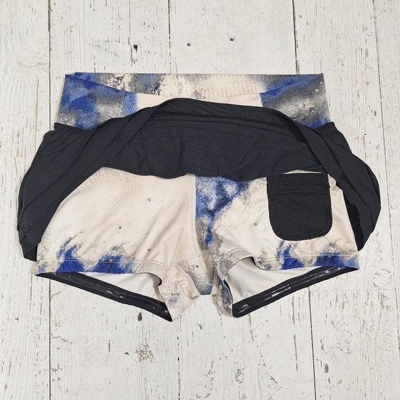 Lululemon Breath of Fire Skirt Skort Skirted Shorts Size 6 Black Milky Way - Picture 5 of 13
